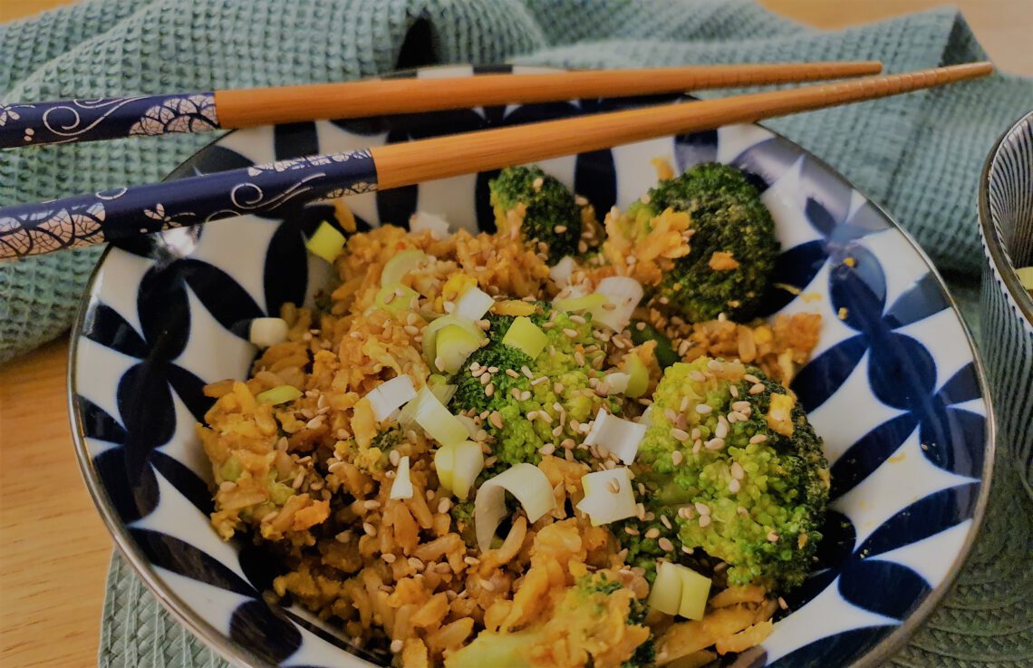 Gebratener Reis mit Brokkoli – in 15 Minuten – Brokkoli im Glück